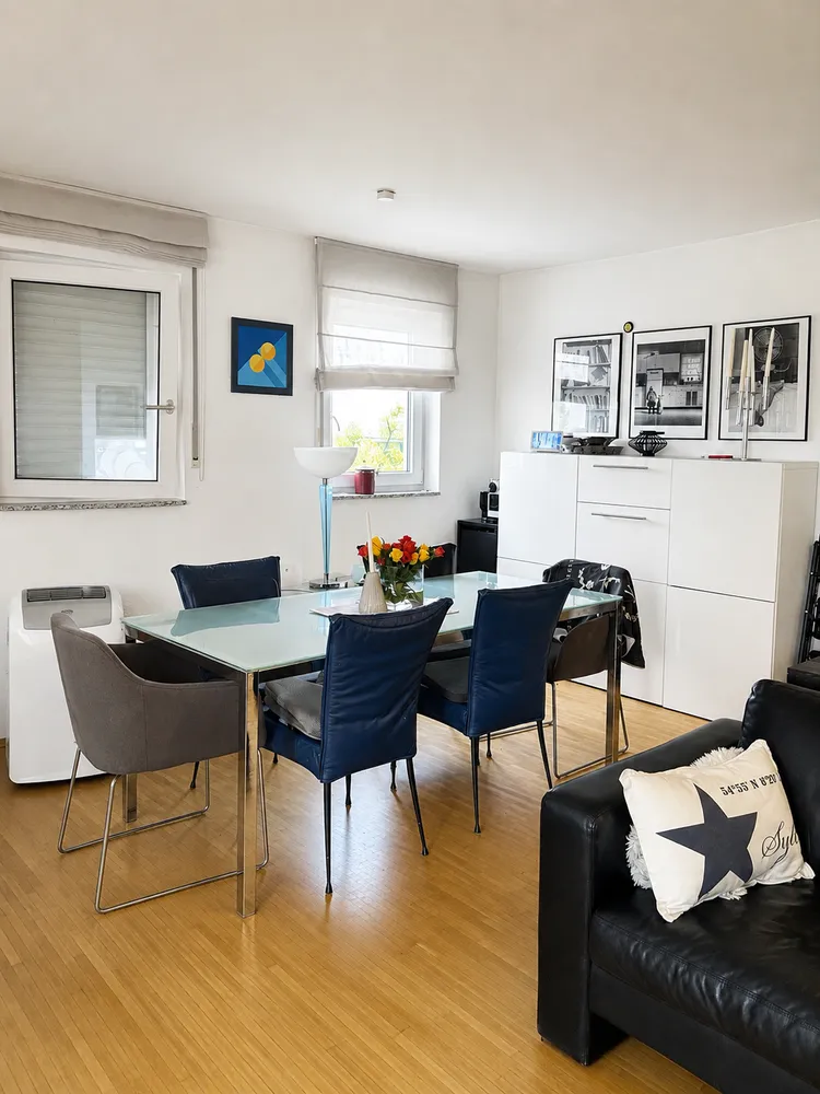 2 Zimmer Wohnung mit 65 m² in Düsseldorf – Bild 1
