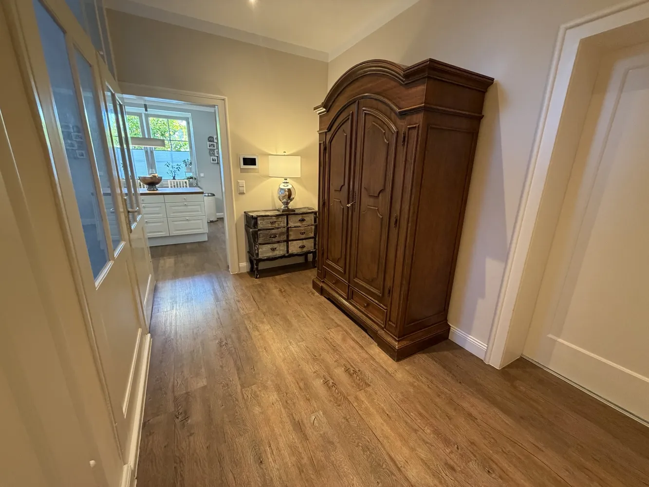 6 Zimmer Wohnung mit 230 m² in Hannover – Bild 7