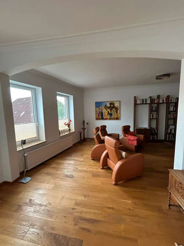 5 Zimmer Wohnung mit 145 m² in Uelzen – Bild 2