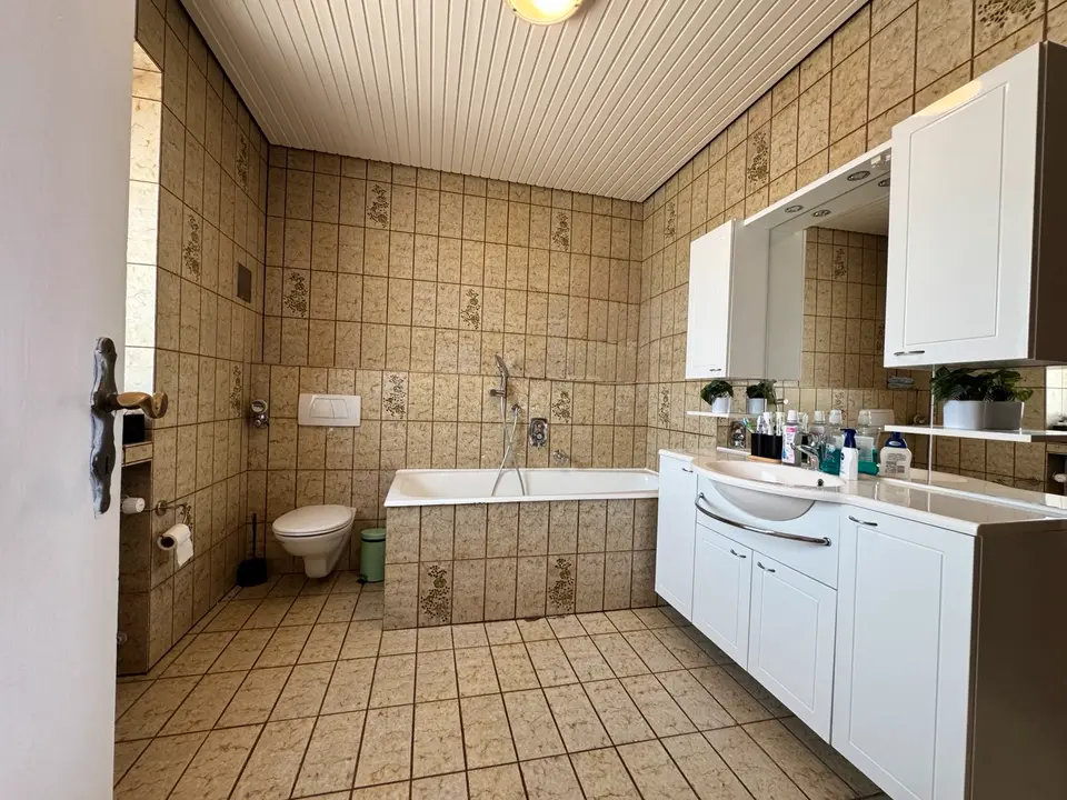 4 Zimmer Wohnung mit 136 m² in Düsseldorf – Bild 7
