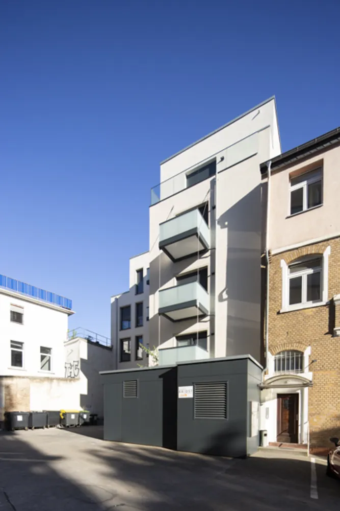 2 Zimmer Wohnung mit 71 m² in Frankfurt am Main – Bild 1
