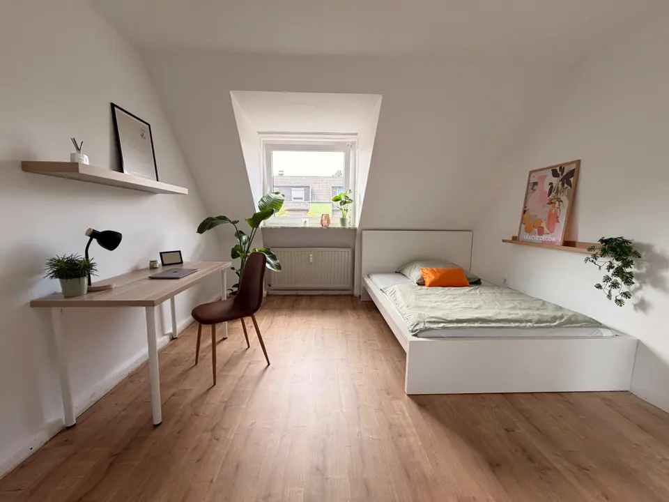 4 Zimmer Wohnung mit 107 m² in Duisburg – Bild 1
