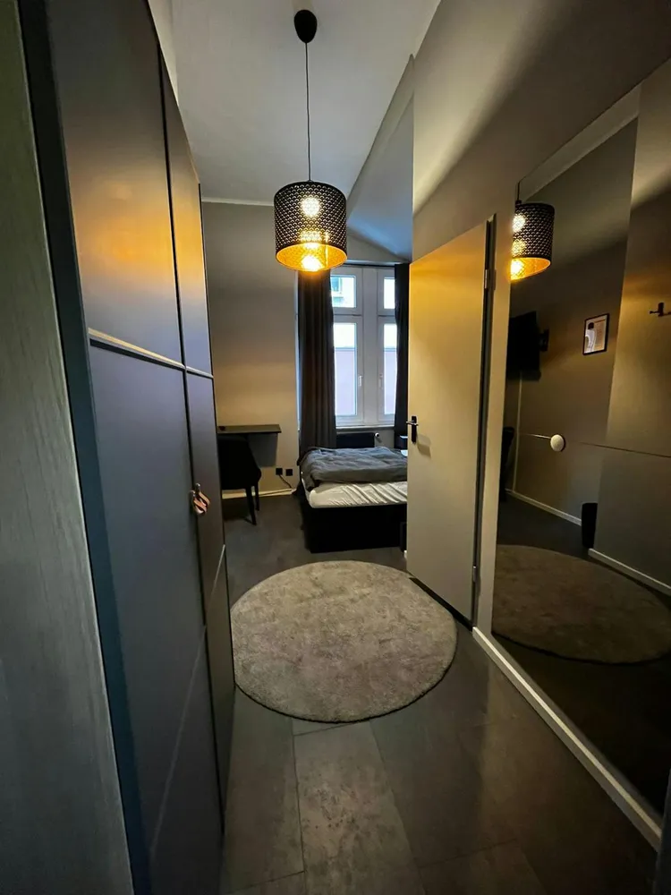 WG-Zimmer mit 12 m² in Frankfurt am Main – Bild 2