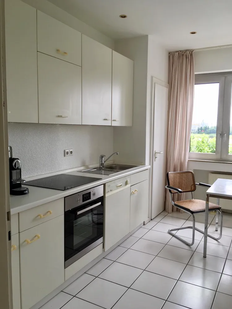 2 Zimmer Wohnung mit 87 m² in Düsseldorf – Bild 11
