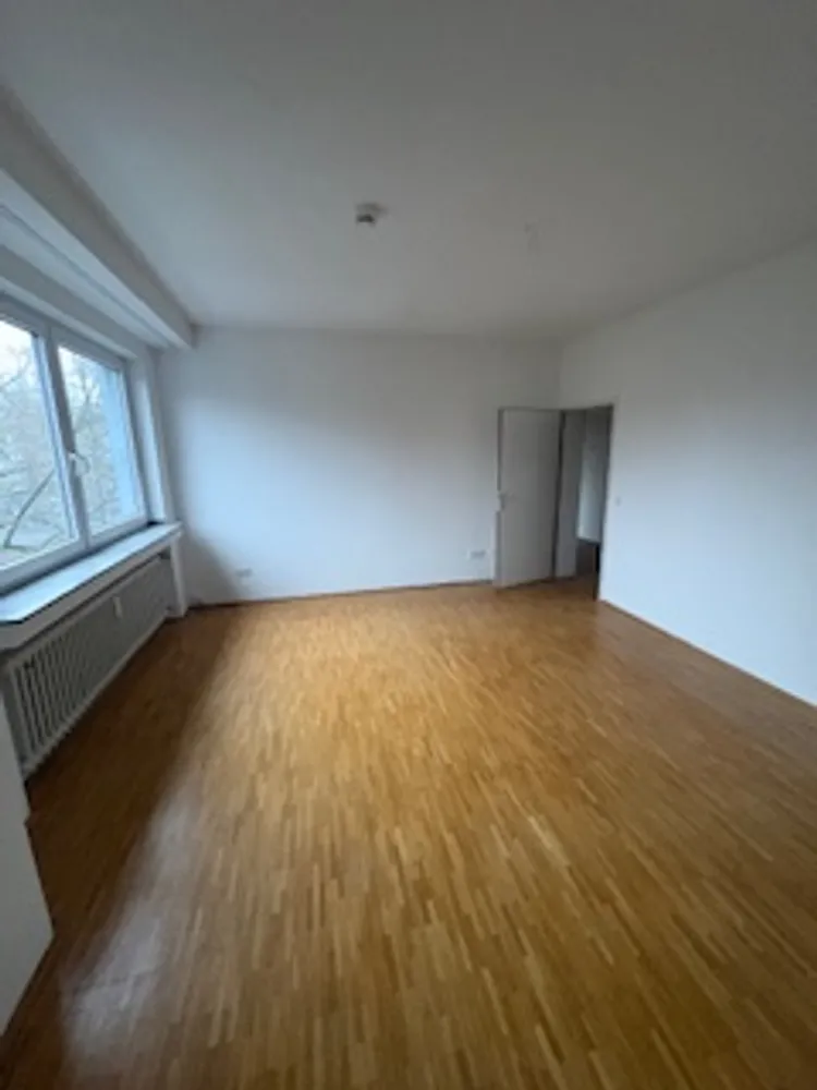 4 Zimmer Wohnung mit 124 m² in Köln – Bild 2