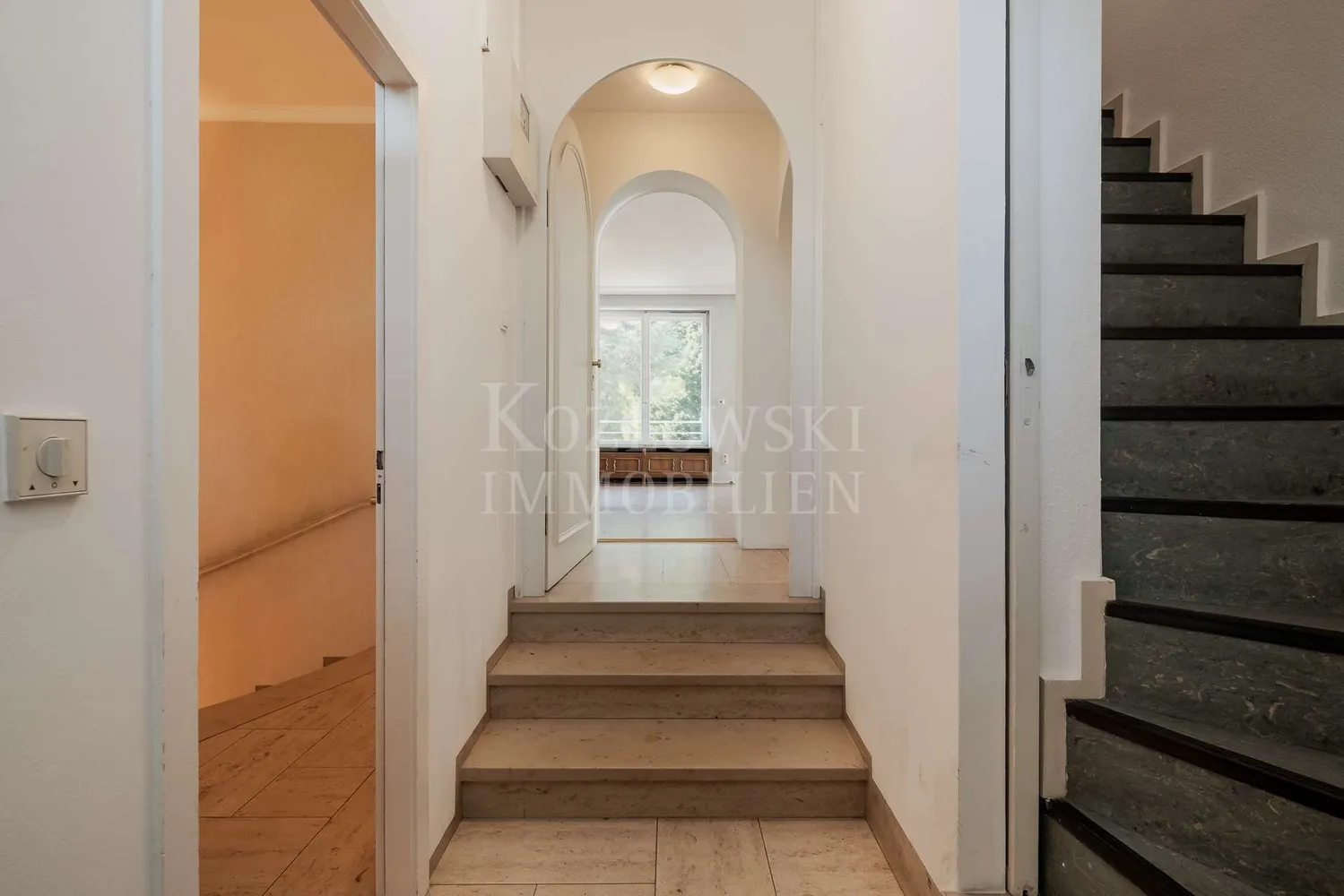 4 Zimmer Wohnung mit 156 m² in Mannheim – Bild 4