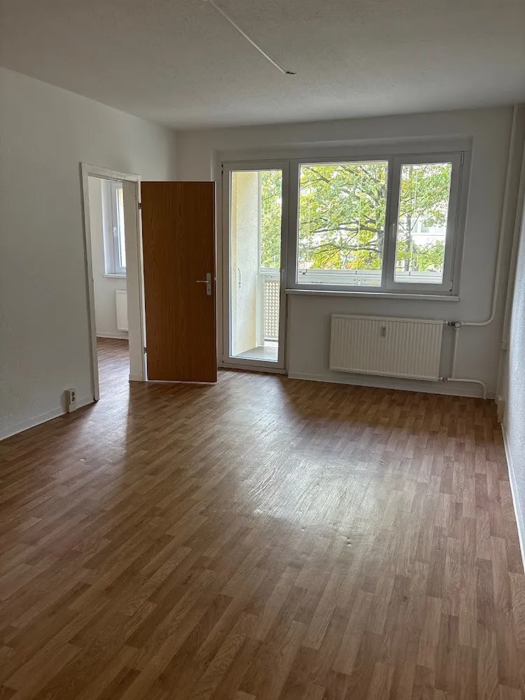4 Zimmer Wohnung mit 77 m² in Rostock – Bild 1