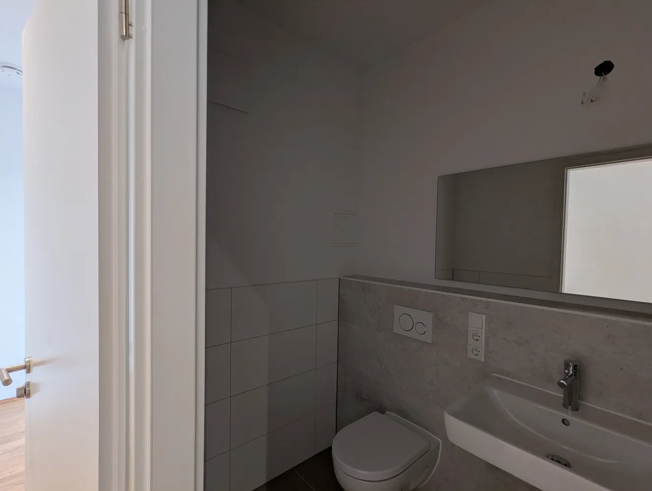 2 room apartment with 80 m² in Berlin – Photo 3