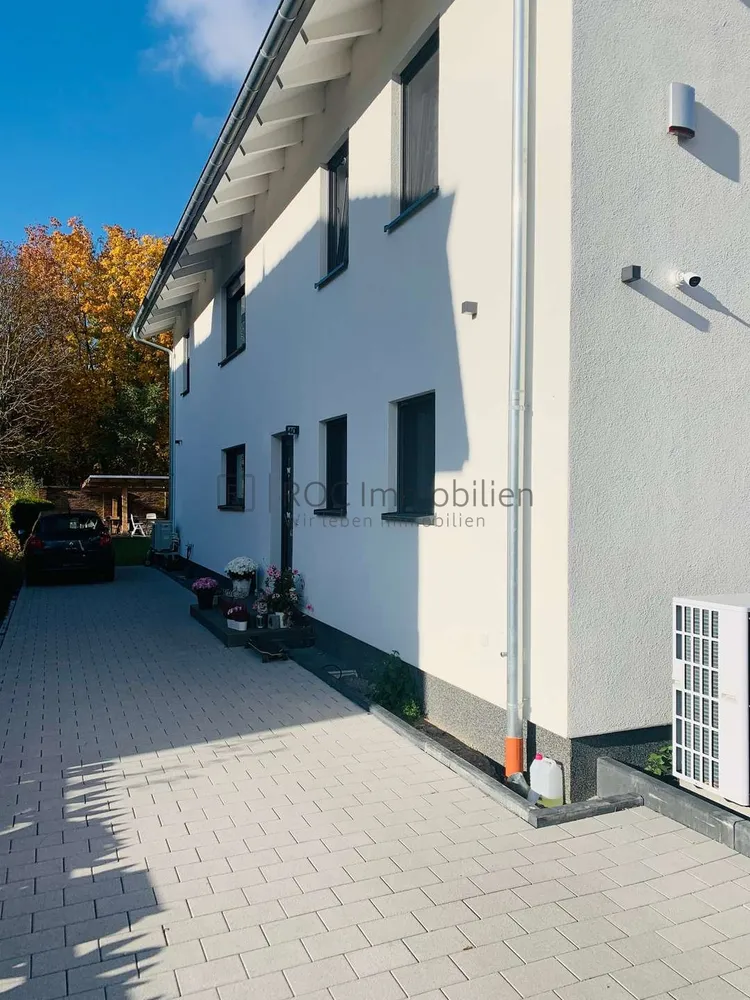 6 Zimmer Haus mit 280 m² in Berlin – Bild 3