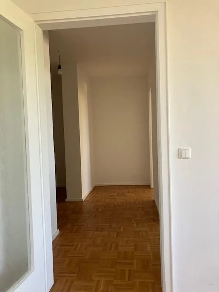 2 Zimmer Wohnung mit 55 m² in München – Bild 2