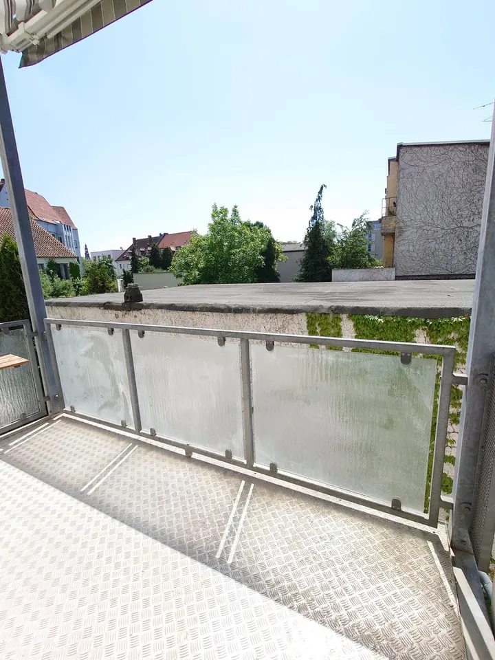 3 Zimmer Wohnung mit 100 m² in Hannover – Bild 3