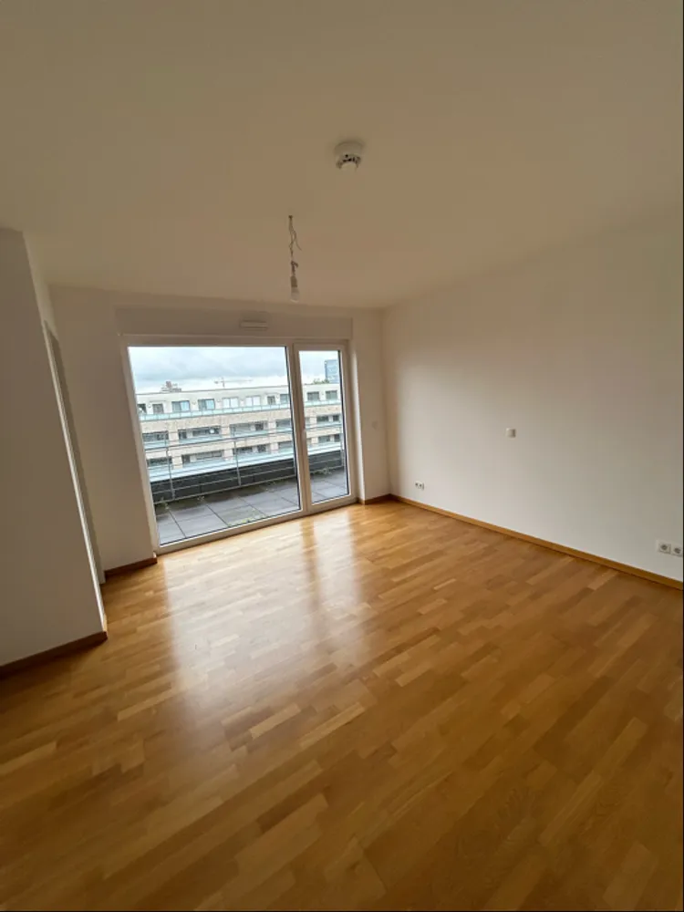 2 Zimmer Wohnung mit 100 m² in Düsseldorf – Bild 8