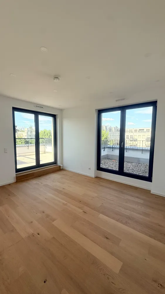 4 Zimmer Wohnung mit 125 m² in Berlin – Bild 1