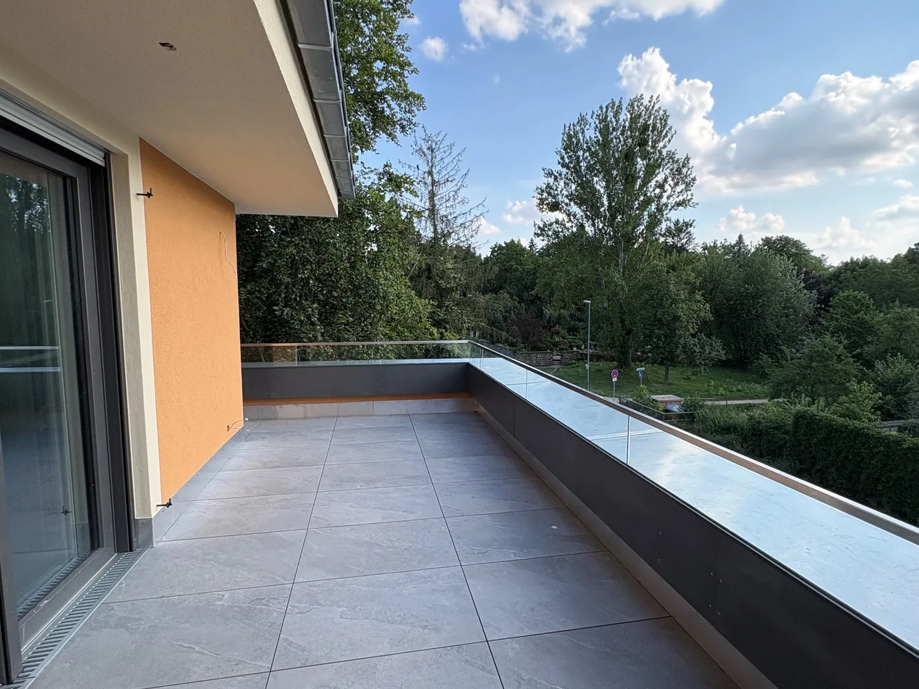4 Zimmer Wohnung mit 104 m² in Dresden – Bild 1