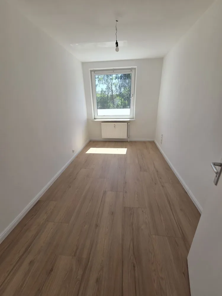 4 Zimmer Wohnung mit 100 m² in Hamburg – Bild 7