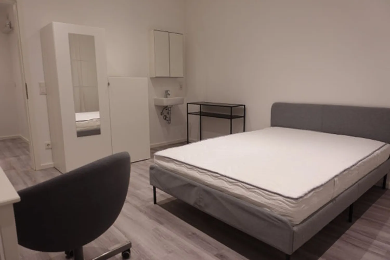1 Zimmer Wohnung mit 17 m² in Frankfurt am Main – Bild 1
