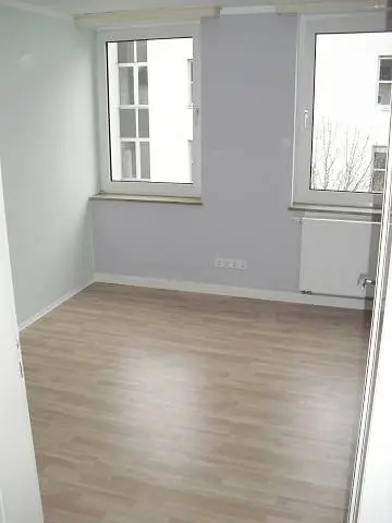 4 Zimmer Wohnung mit 82 m² in Kassel – Bild 2