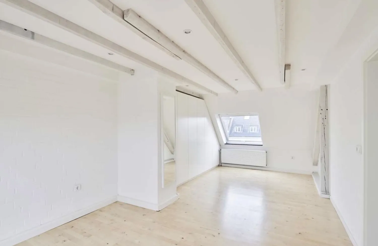 3 Zimmer Wohnung mit 120 m² in Köln – Bild 2