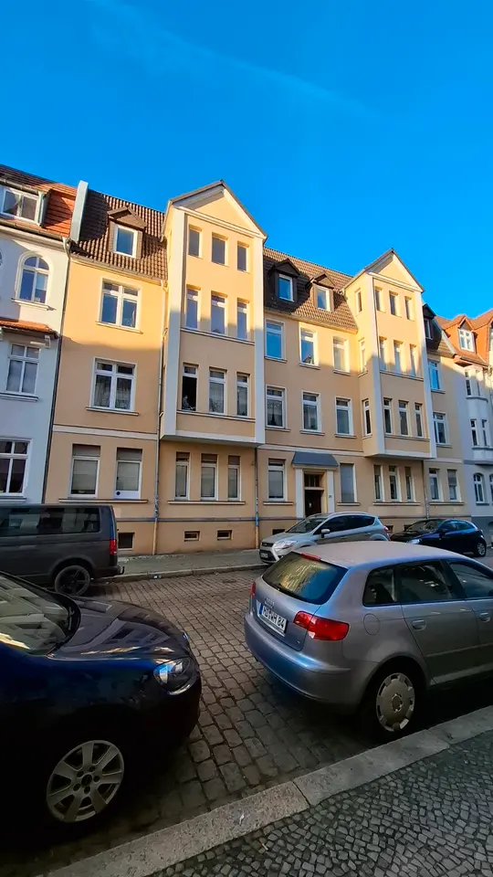 2 Zimmer Wohnung mit 75 m² in Magdeburg – Bild 3