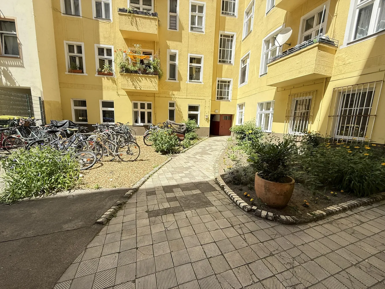 1 Zimmer Wohnung mit 30 m² in Berlin – Bild 11