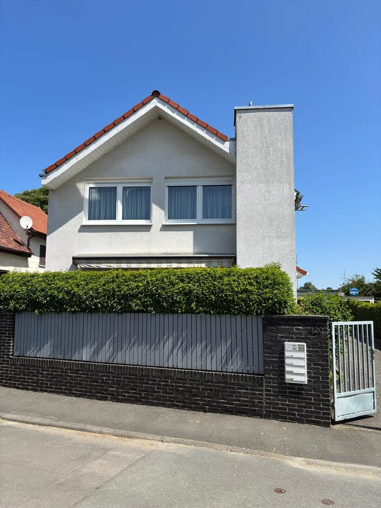 6 Zimmer Haus mit 175 m² in Oberursel (Taunus) – Bild 1