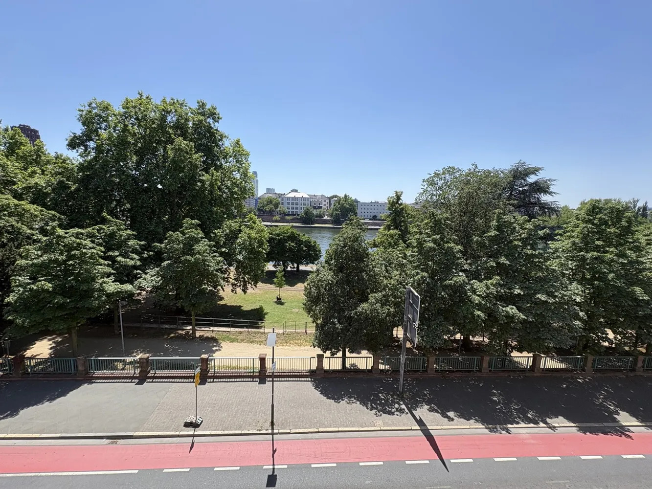 2 Zimmer Wohnung mit 55 m² in Frankfurt am Main – Bild 7