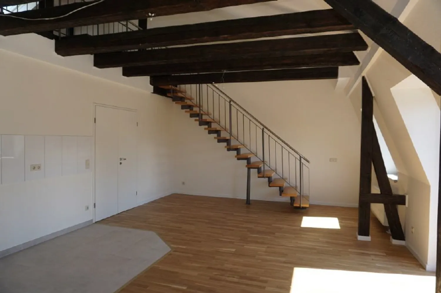 4 Zimmer Wohnung mit 152 m² in Dresden – Bild 6