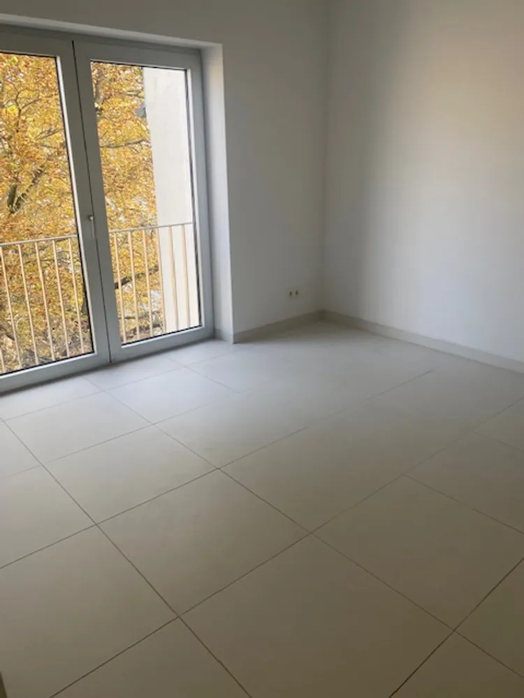 2 Zimmer Wohnung mit 81 m² in Berlin – Bild 7