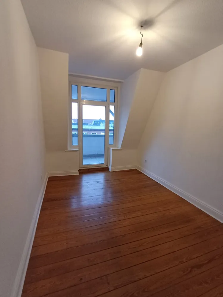 3 Zimmer Wohnung mit 90 m² in Kiel – Bild 2