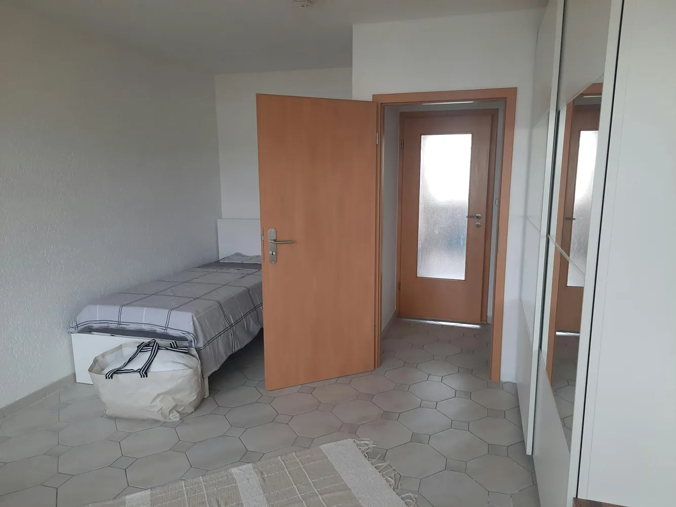 WG-Zimmer mit 28 m² in München – Bild 7