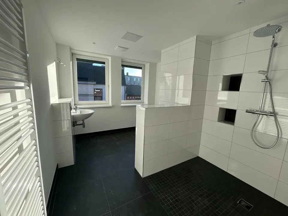 2 room apartment with 55 m² in Schwerin – Photo 3