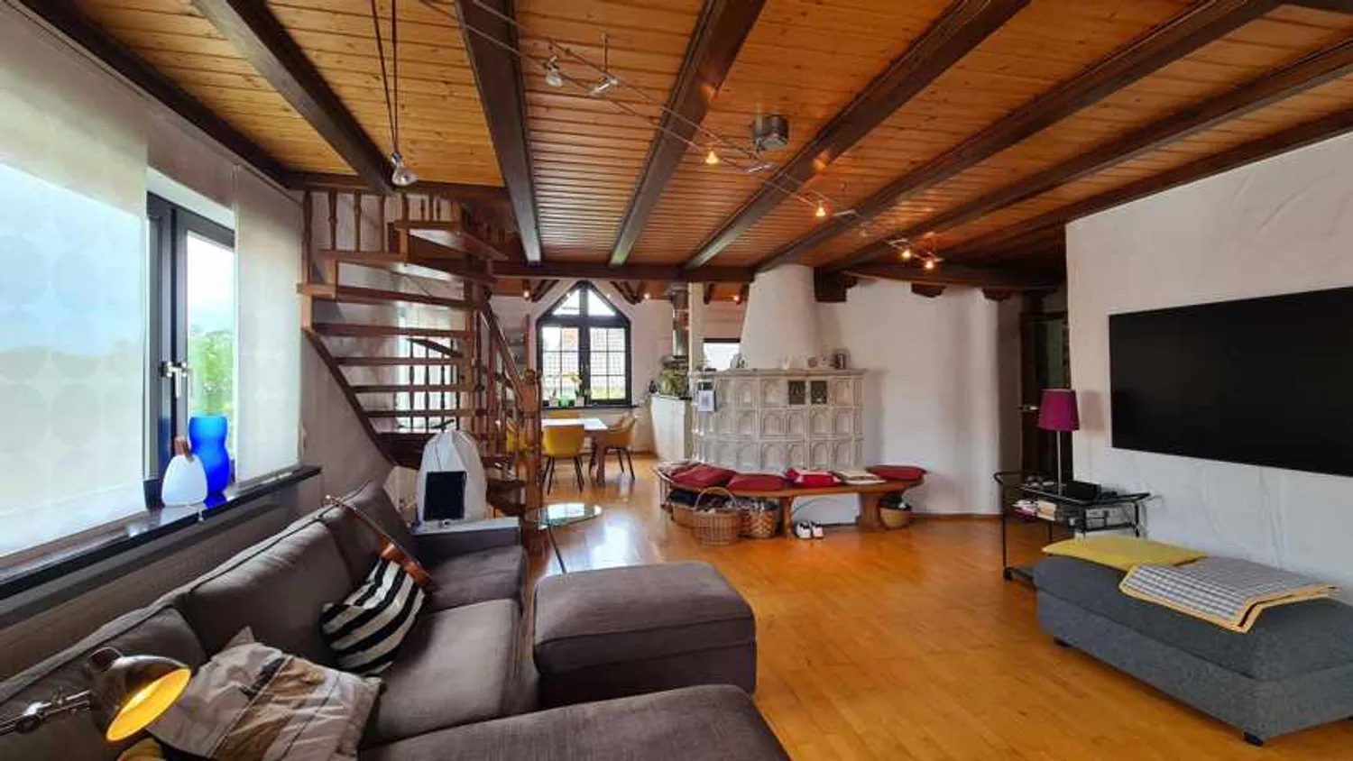 6 Zimmer Wohnung mit 170 m² in Homburg – Bild 10