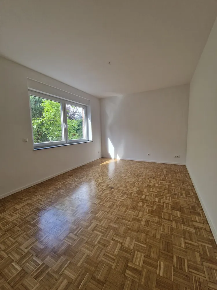 6 Zimmer Wohnung mit 156 m² in Duisburg – Bild 8