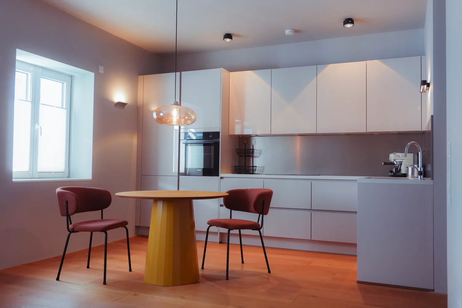 2 room apartment with 50 m² in Frankfurt am Main – Photo 1