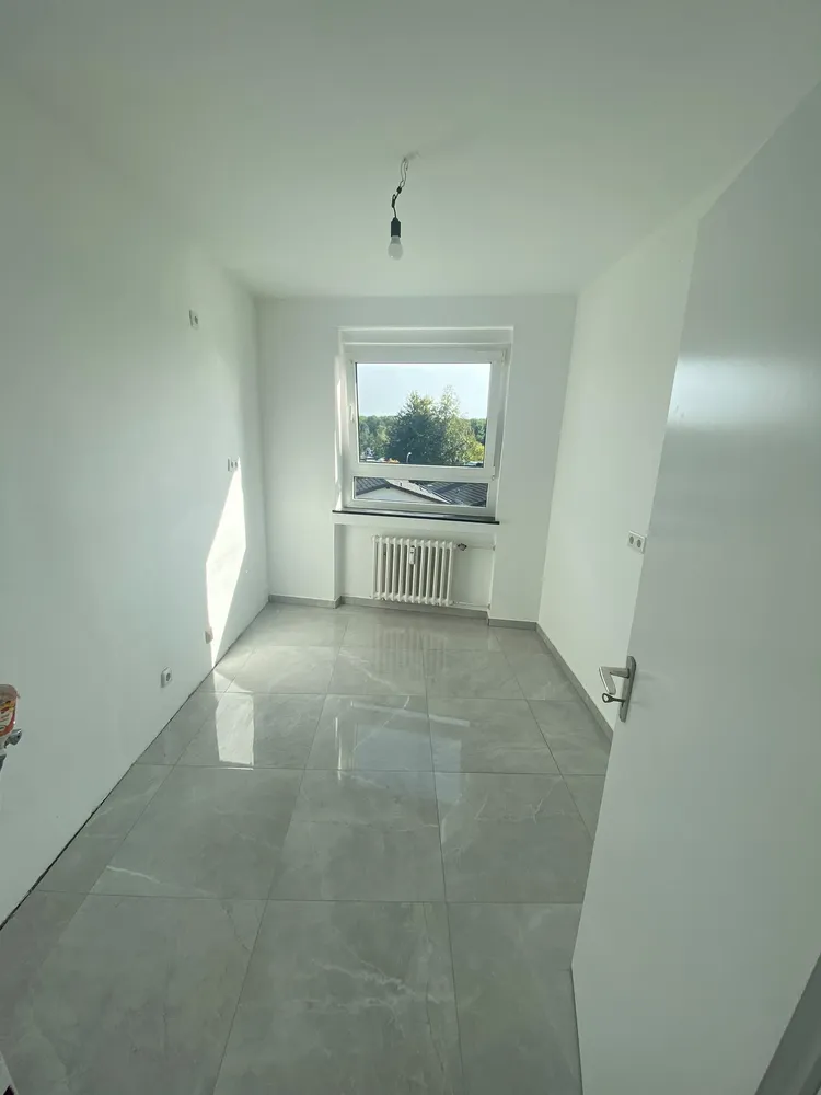 3 Zimmer Wohnung mit 74 m² in Köln – Bild 2
