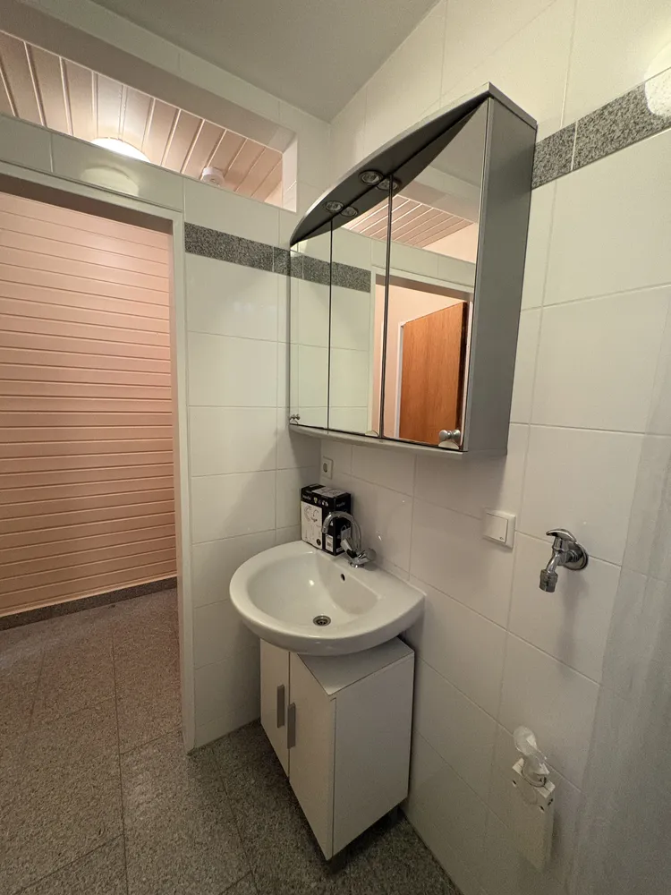 1 room apartment with 35 m² in Düsseldorf – Photo 3
