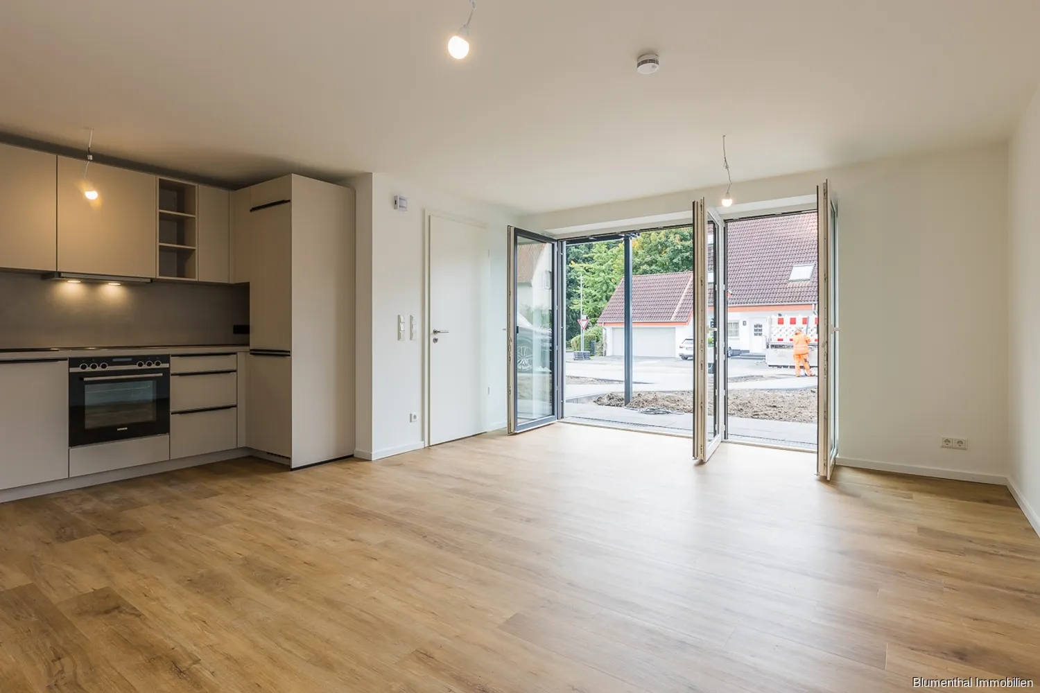 1 room apartment with 61 m² in Bielefeld – Photo 9