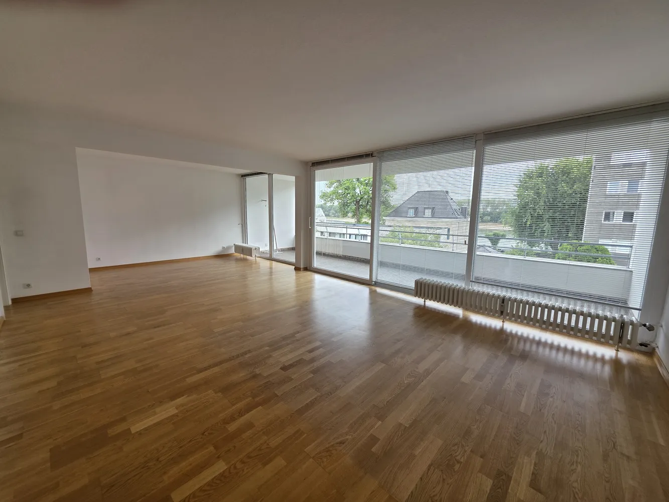 3 Zimmer Wohnung mit 95 m² in Köln – Bild 2