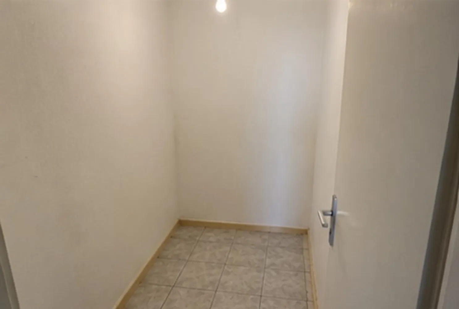 4 Zimmer Wohnung mit 84 m² in Frankfurt am Main – Bild 8