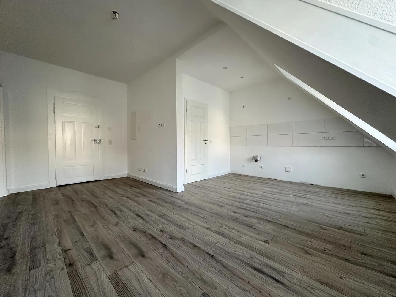 2 Zimmer Wohnung mit 33 m² in Karlsruhe – Bild 1