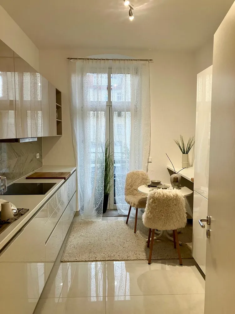 3 Zimmer Wohnung mit 85 m² in Berlin – Bild 2