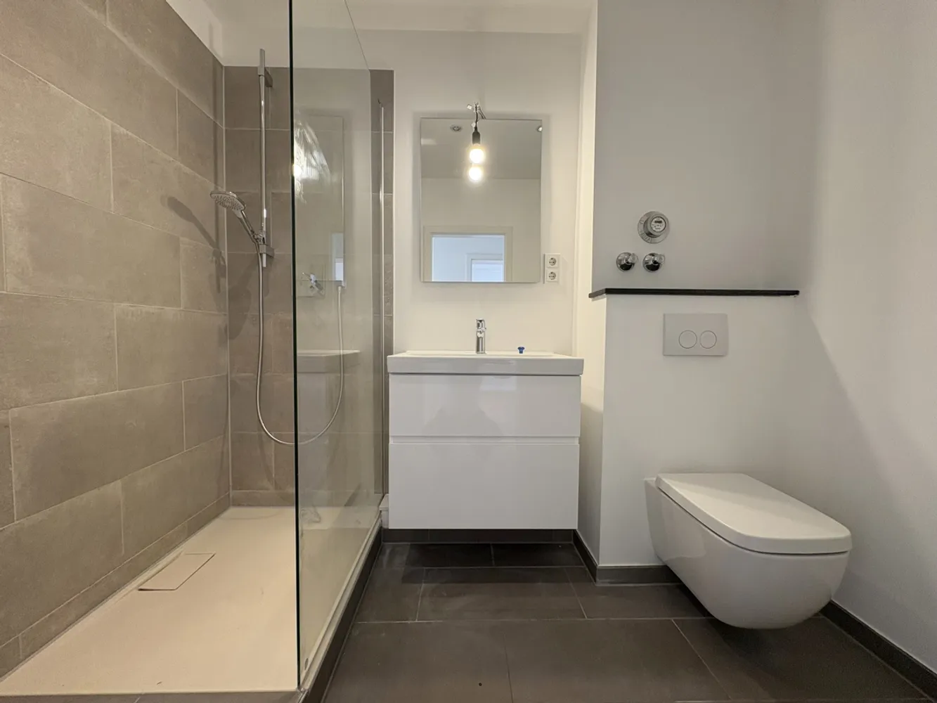6 Zimmer Wohnung mit 157 m² in Düsseldorf – Bild 10