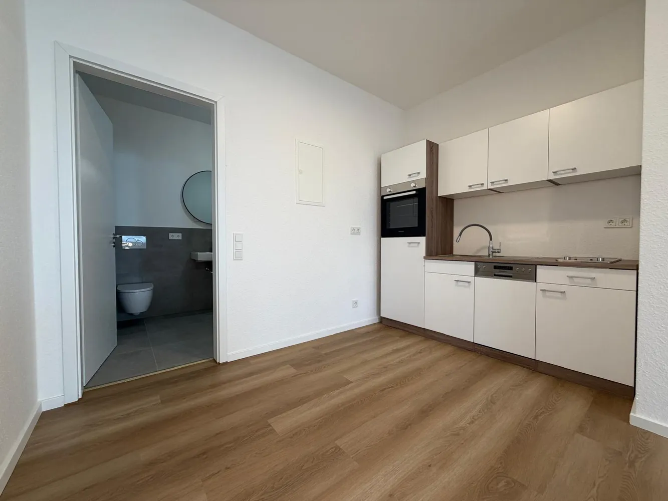 1 room apartment with 35 m² in Cologne – Photo 7