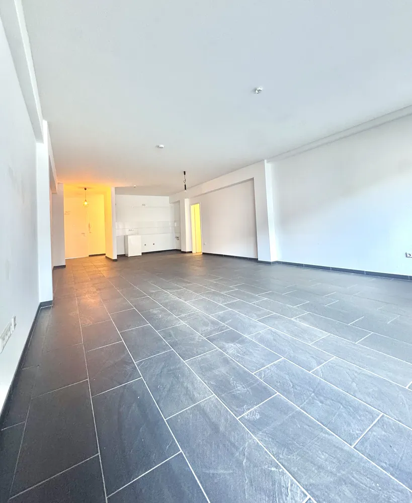 2 Zimmer Wohnung mit 94 m² in Duisburg – Bild 3