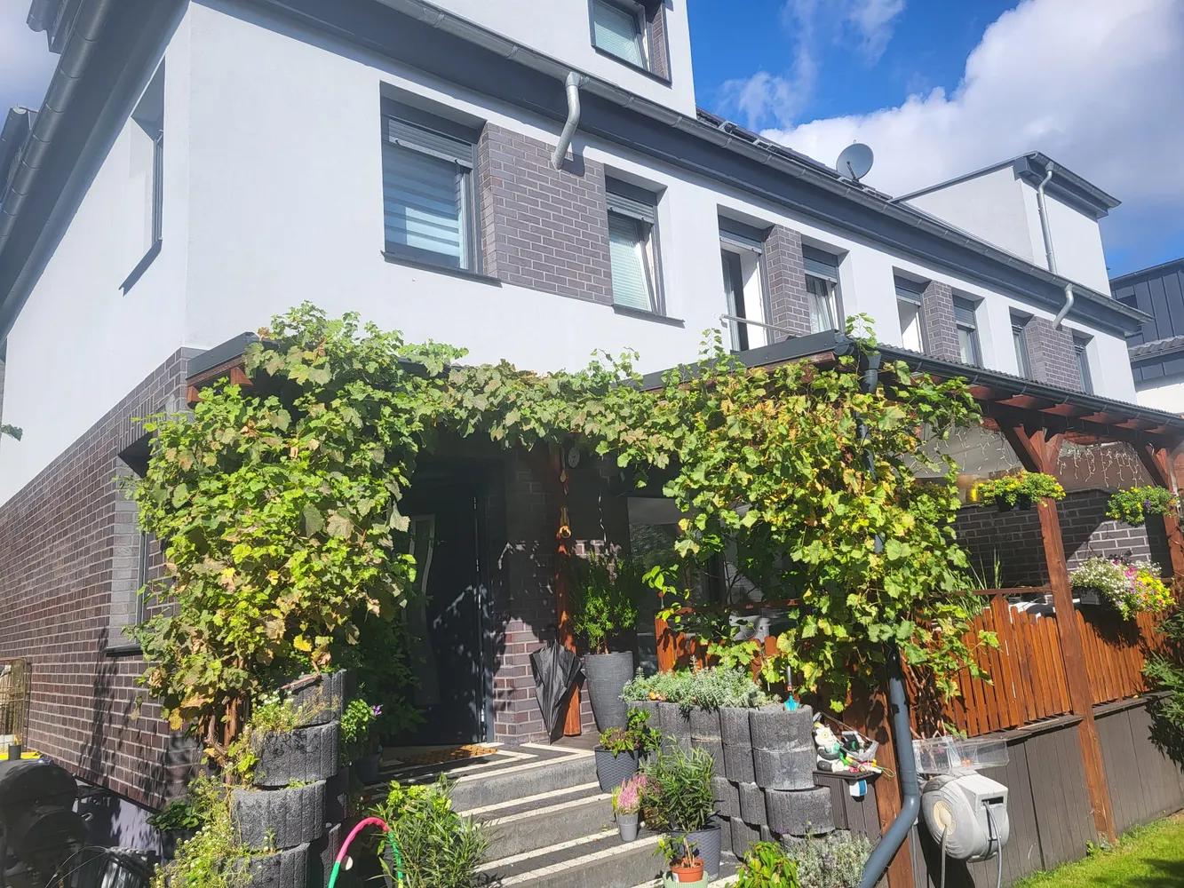 9 room house with 190 m² in Duisburg – Photo 8