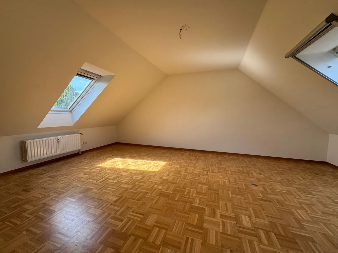 2 Zimmer Wohnung mit 83 m² in Hamburg – Bild 7