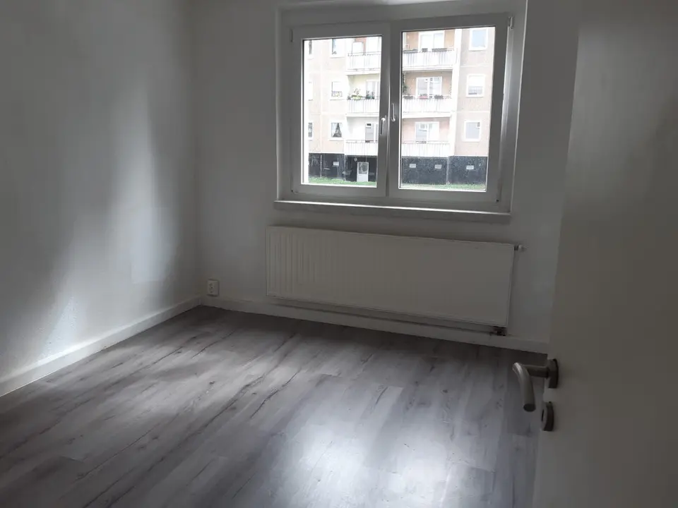 3 Zimmer Wohnung mit 56 m² in Suhl – Bild 3
