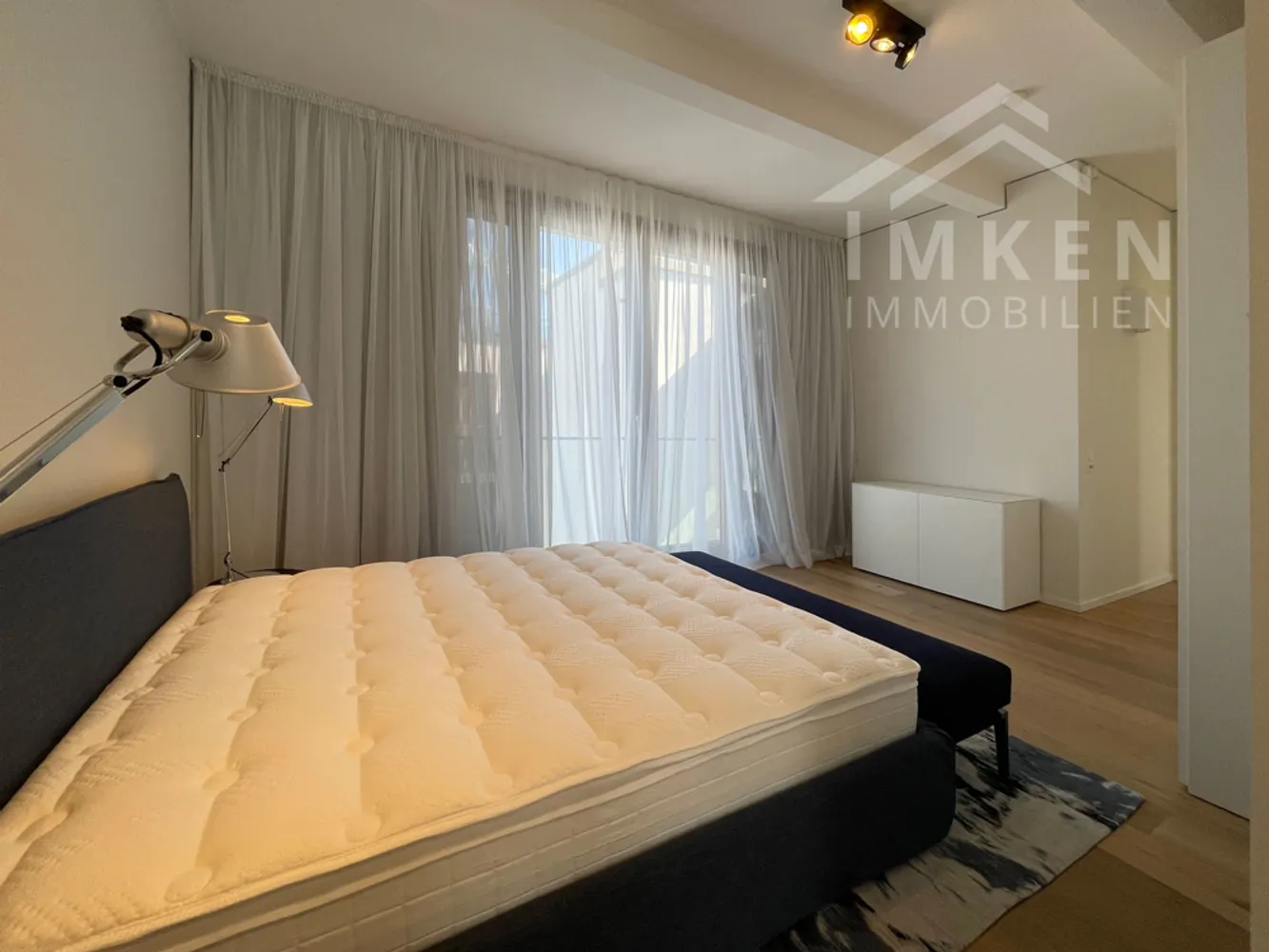 2 Zimmer Wohnung mit 175 m² in Hamburg – Bild 12