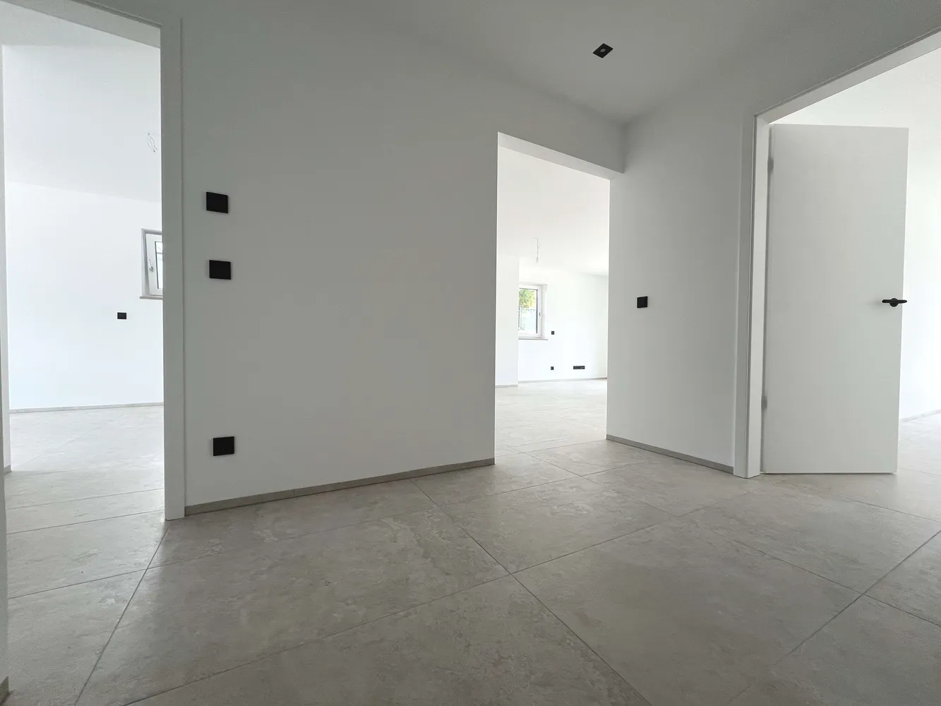 3 Zimmer Wohnung mit 90 m² in München – Bild 4
