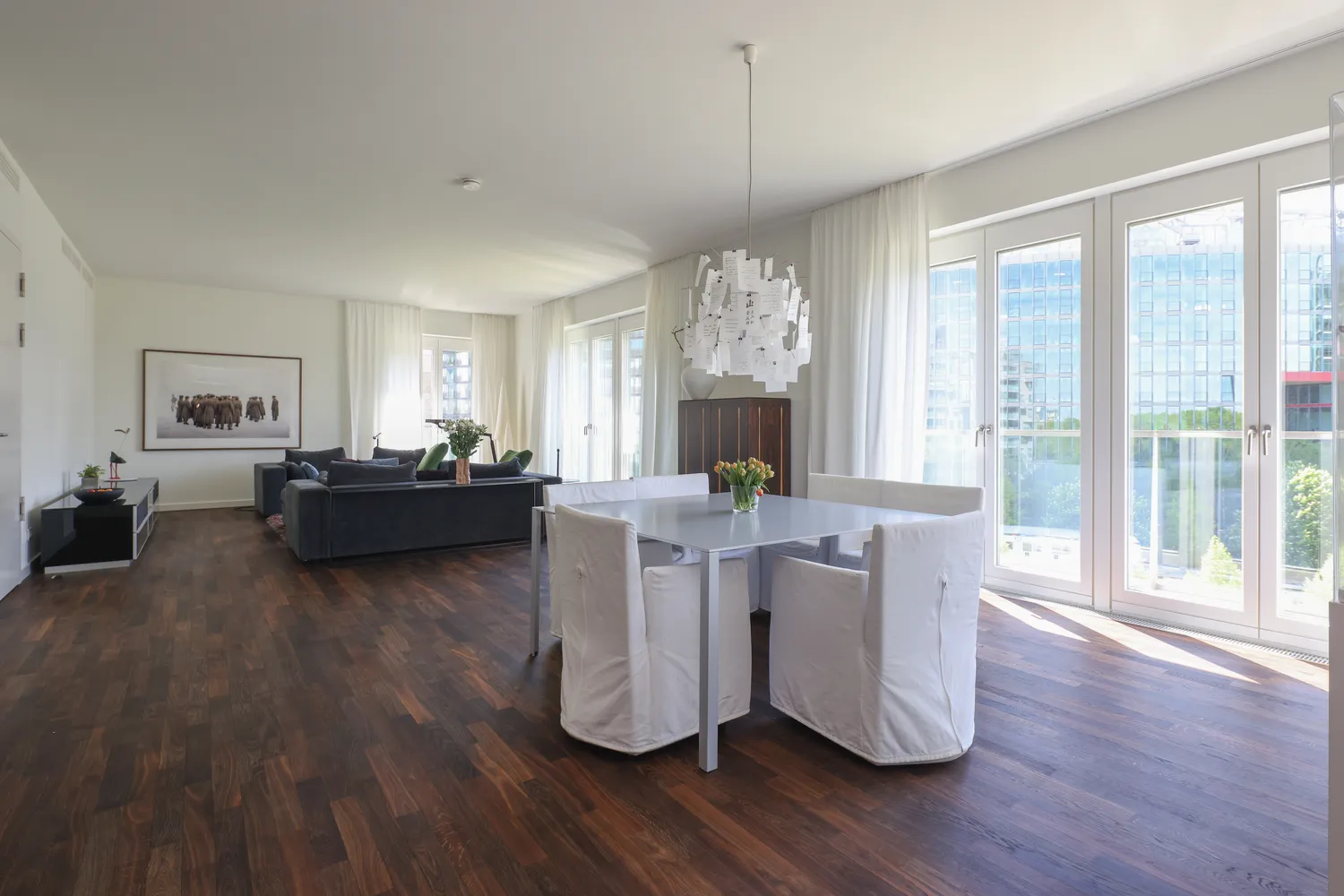 4 Zimmer Wohnung mit 216 m² in Berlin – Bild 1